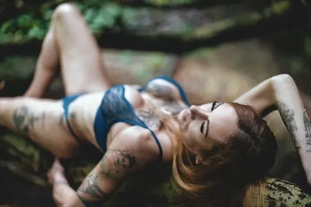 Nomi, Profilfoto 5 von 5